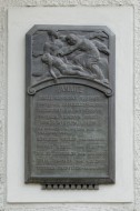 Pamětní deska dětem zastřeleným při hladové bouři v roce 1918 v Plzni