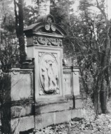 Pomník Antona Aloise Palliardiho ve Františkových Lázních